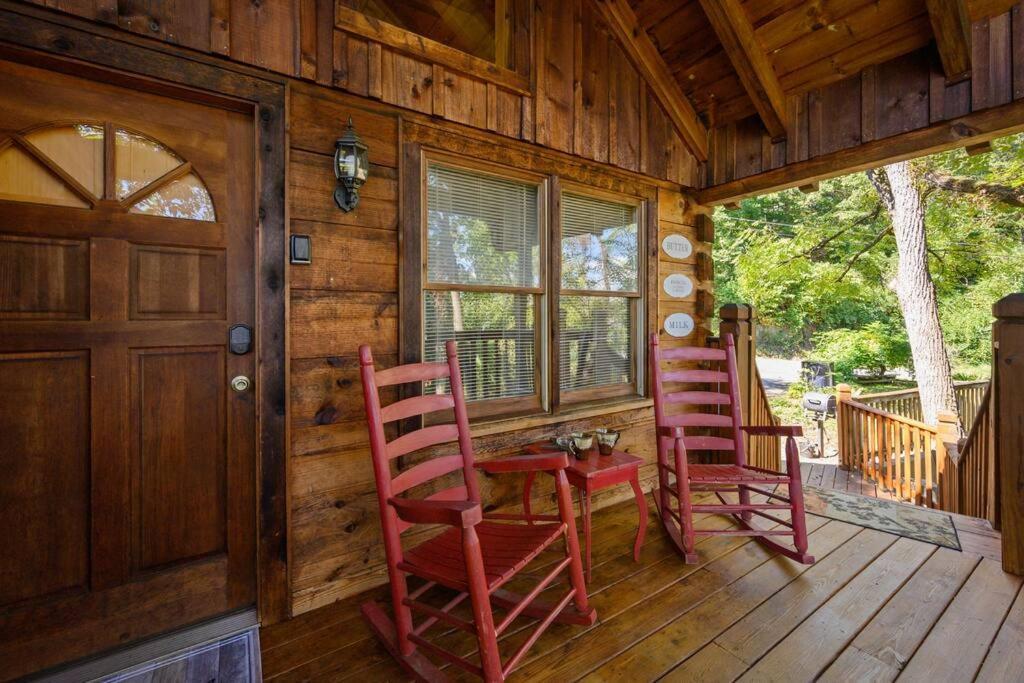 Do Not Disturb - Pigeon Forge Smoky Mountain Studio Cabin, Hot Tub, Fireplace Exteriér fotografie